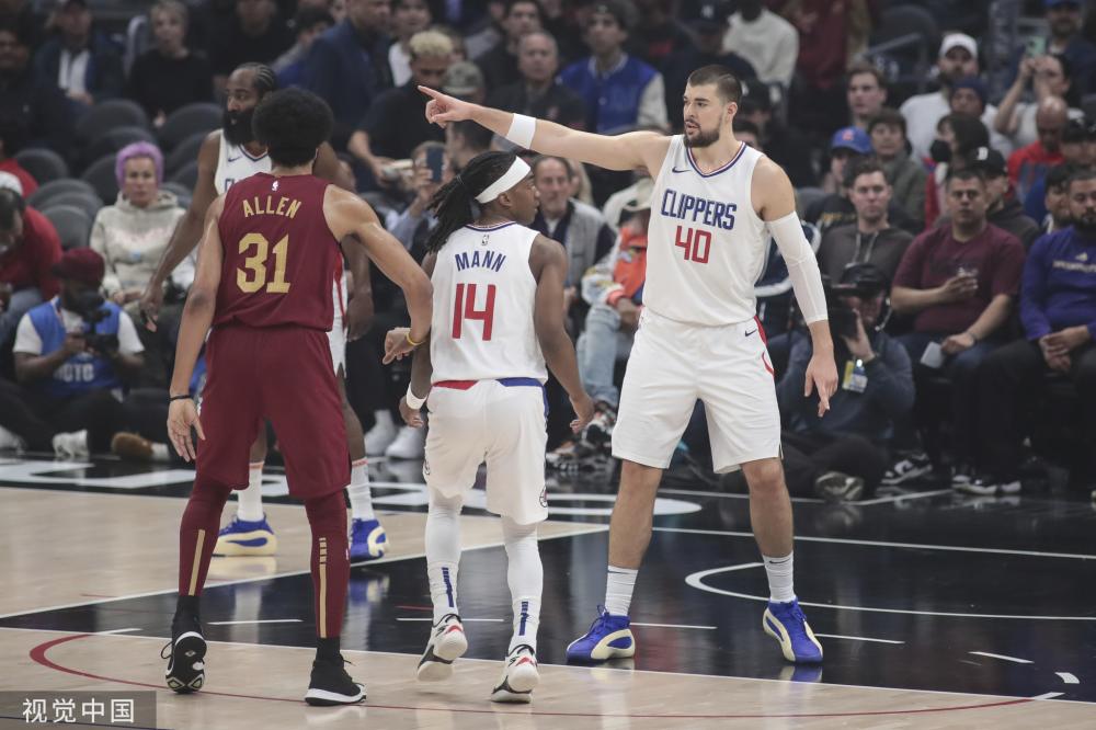 通过坚持运 通过坚持运